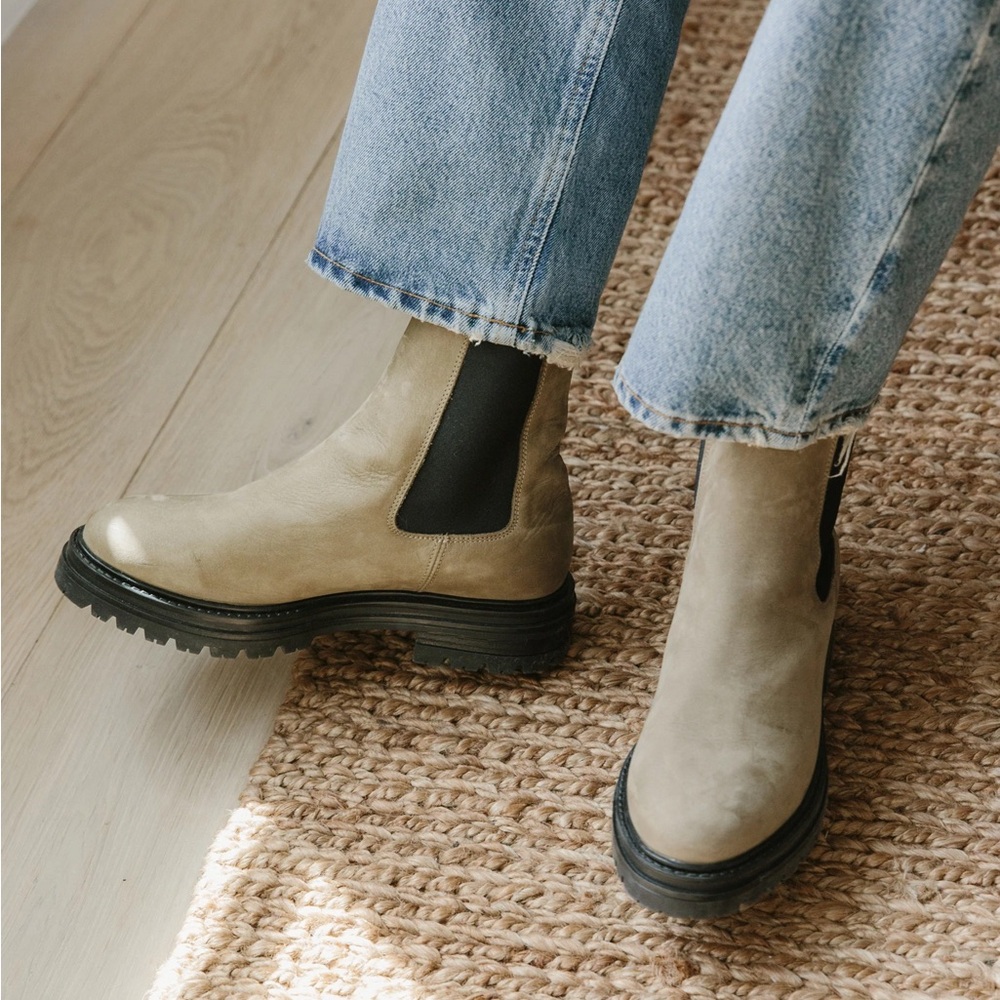 NWOT Jenni Kayne Brooklyn Lug Boots